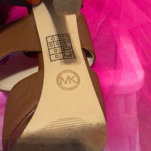 Michael Kors open toe sandals - Picture 5 of 5